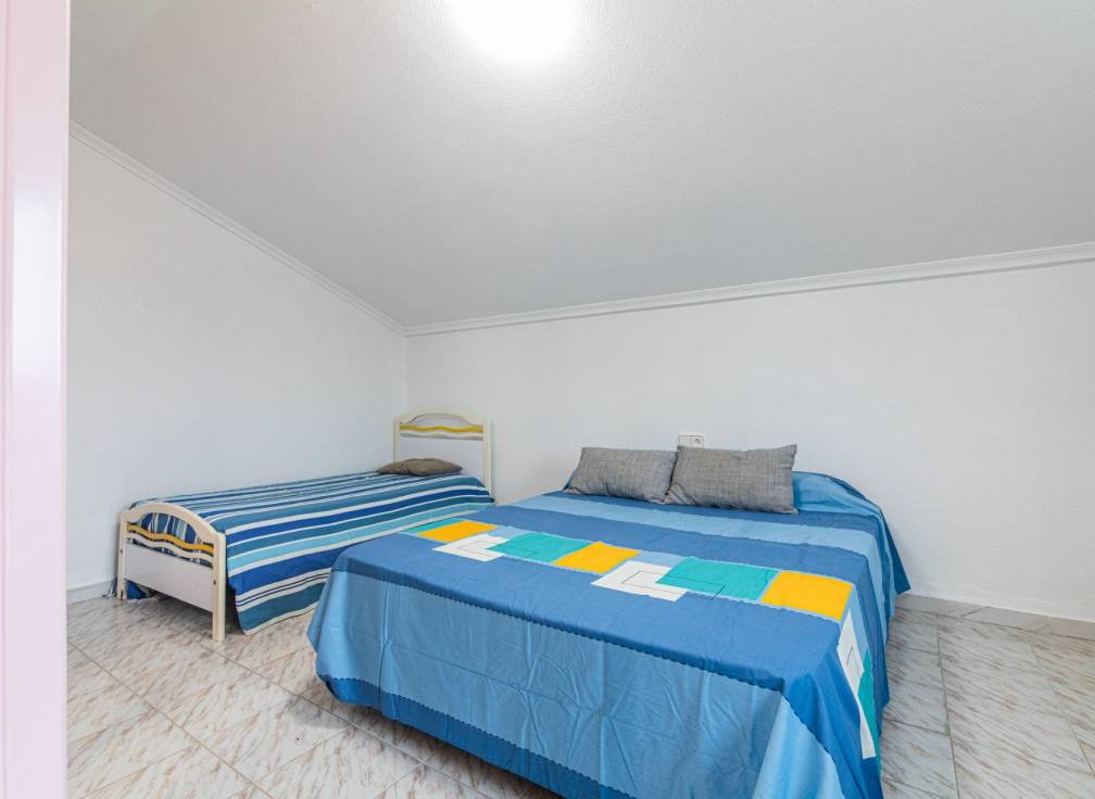 Revente - Villa - Valverde (Alicante) - Valverde