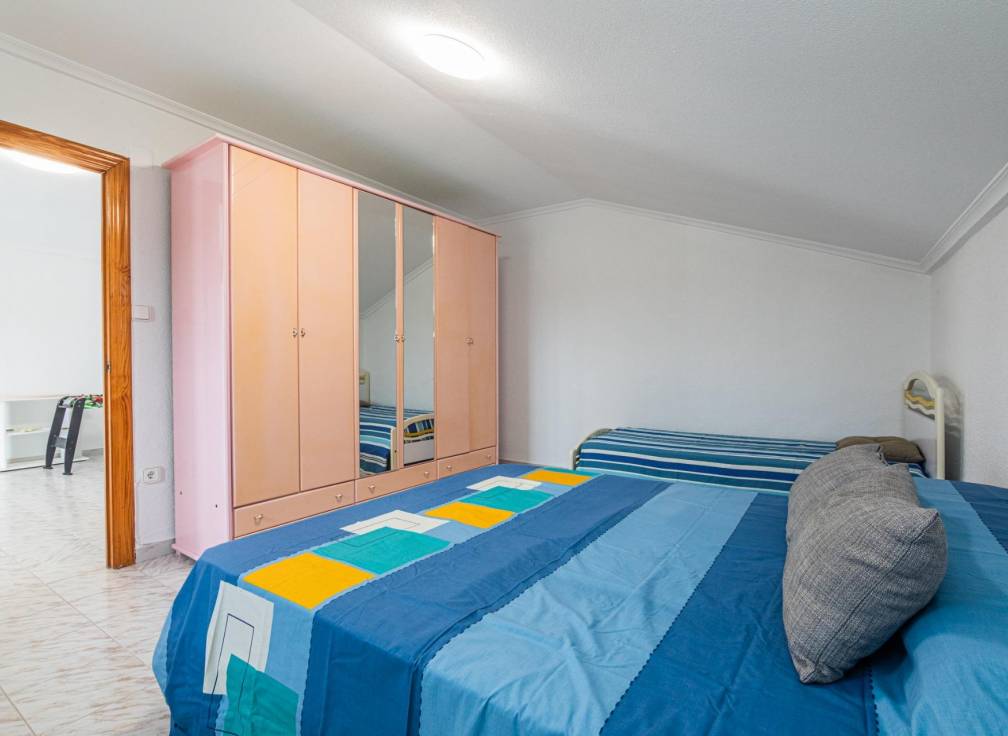 Revente - Villa - Valverde (Alicante) - Valverde