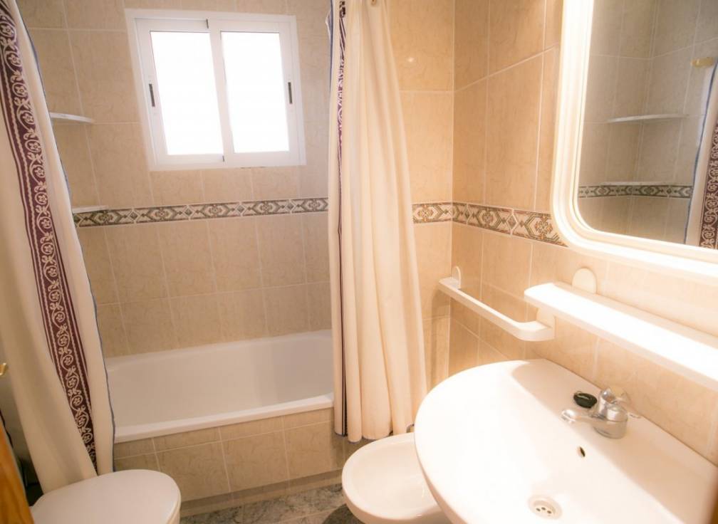 Segunda mano - Apartamento - Arenales del Sol - Avenida costa blanca