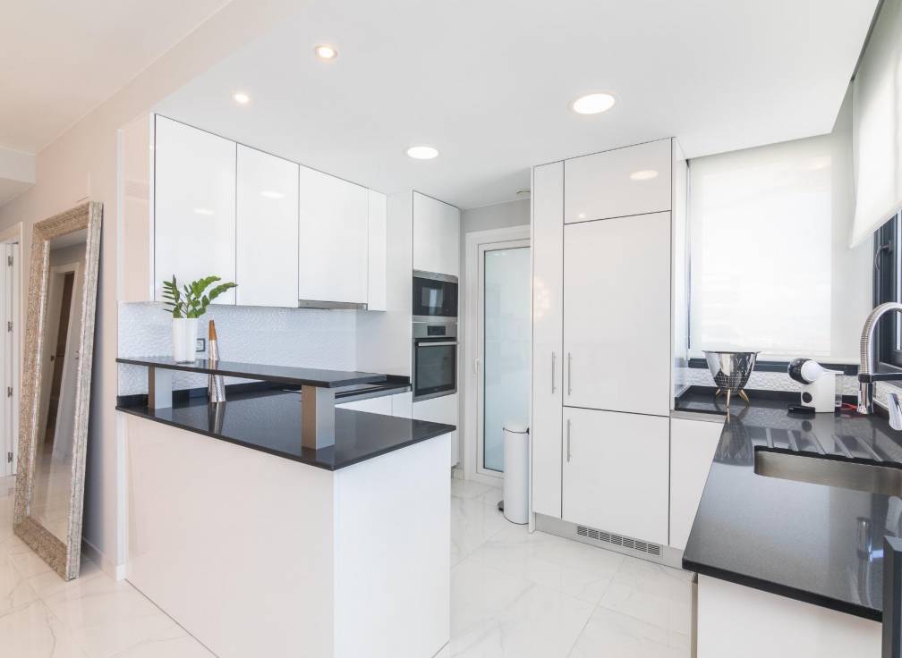 Segunda mano - Apartamento - Arenales del Sol - Calle valladolid