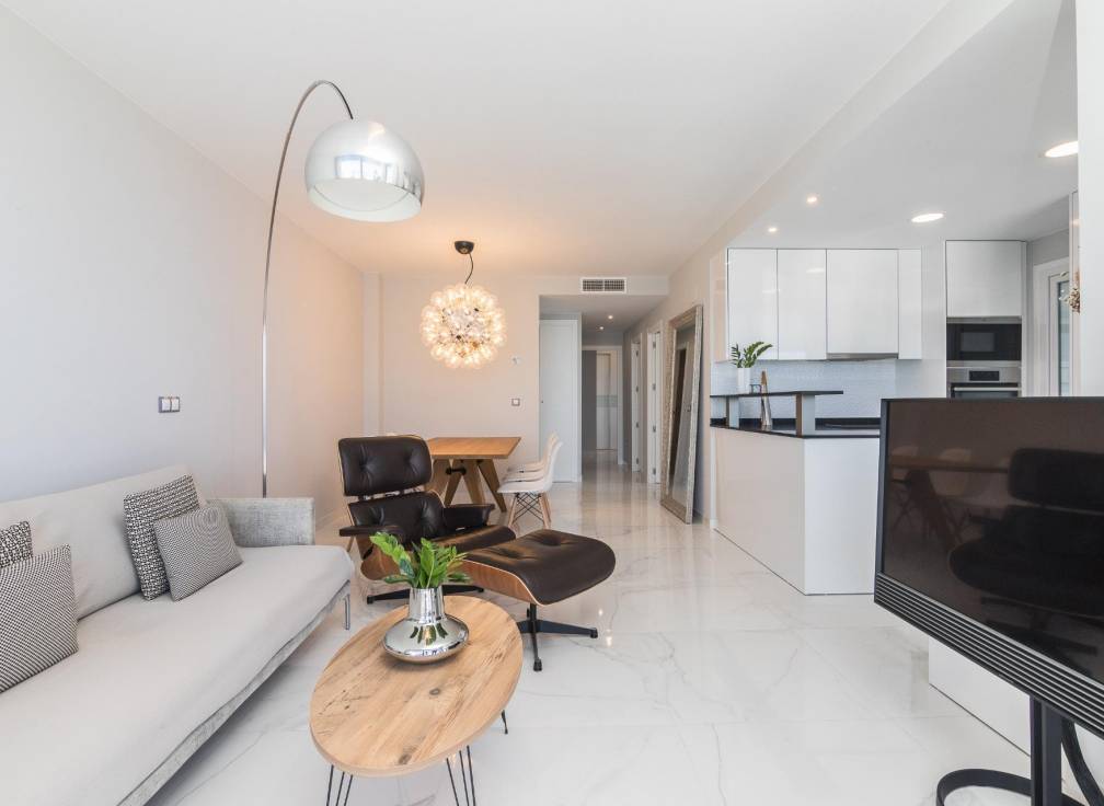 Segunda mano - Apartamento - Arenales del Sol - Calle valladolid