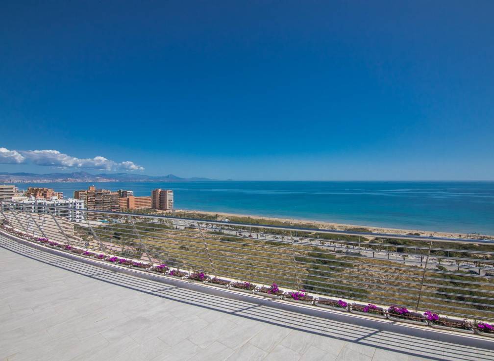 Segunda mano - Apartamento - Arenales del Sol - Calle valladolid