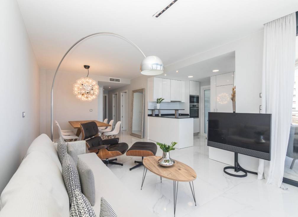 Segunda mano - Apartamento - Arenales del Sol - Calle valladolid