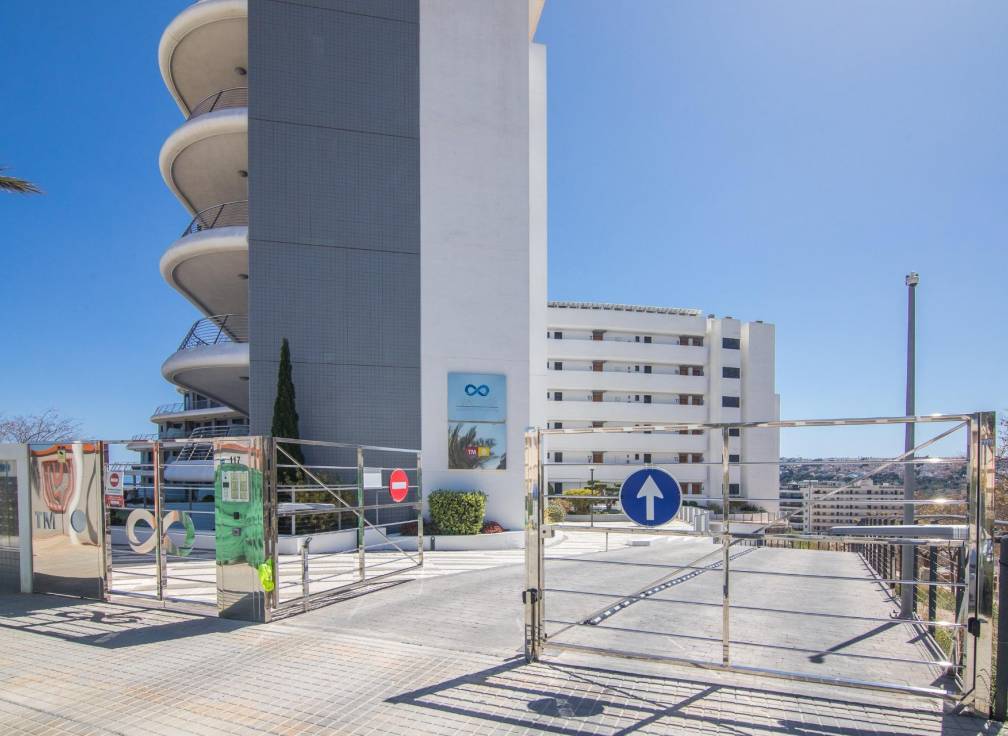 Segunda mano - Apartamento - Arenales del Sol - Calle valladolid