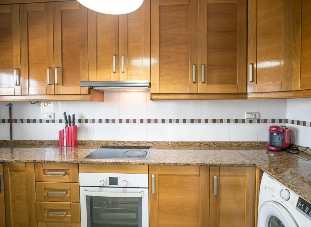 Segunda mano - Apartamento - Arenales del Sol - Calle valladolid