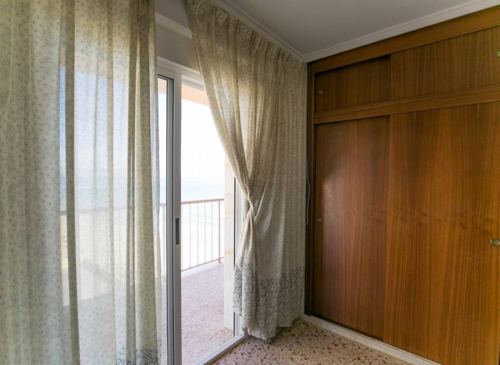 Segunda mano - Apartamento - Arenales del Sol - Zona paseo maritimo