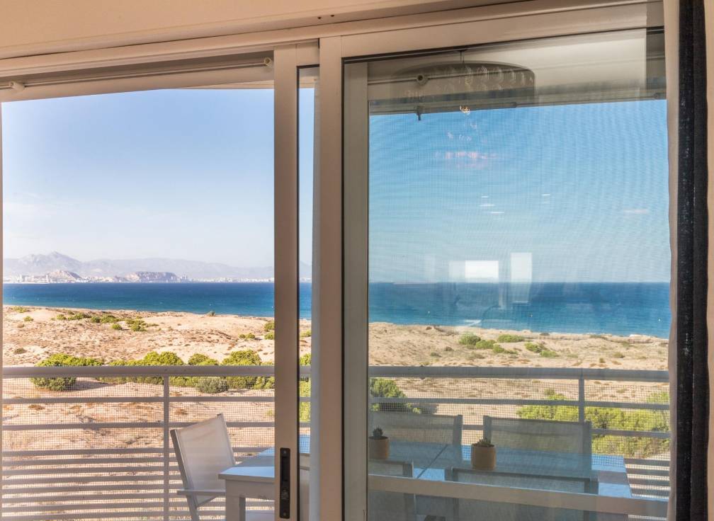 Segunda mano - Apartamento - Arenales del Sol - Zona paseo maritimo