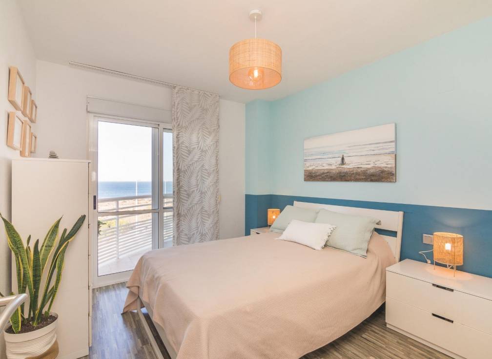 Segunda mano - Apartamento - Arenales del Sol - Zona paseo maritimo