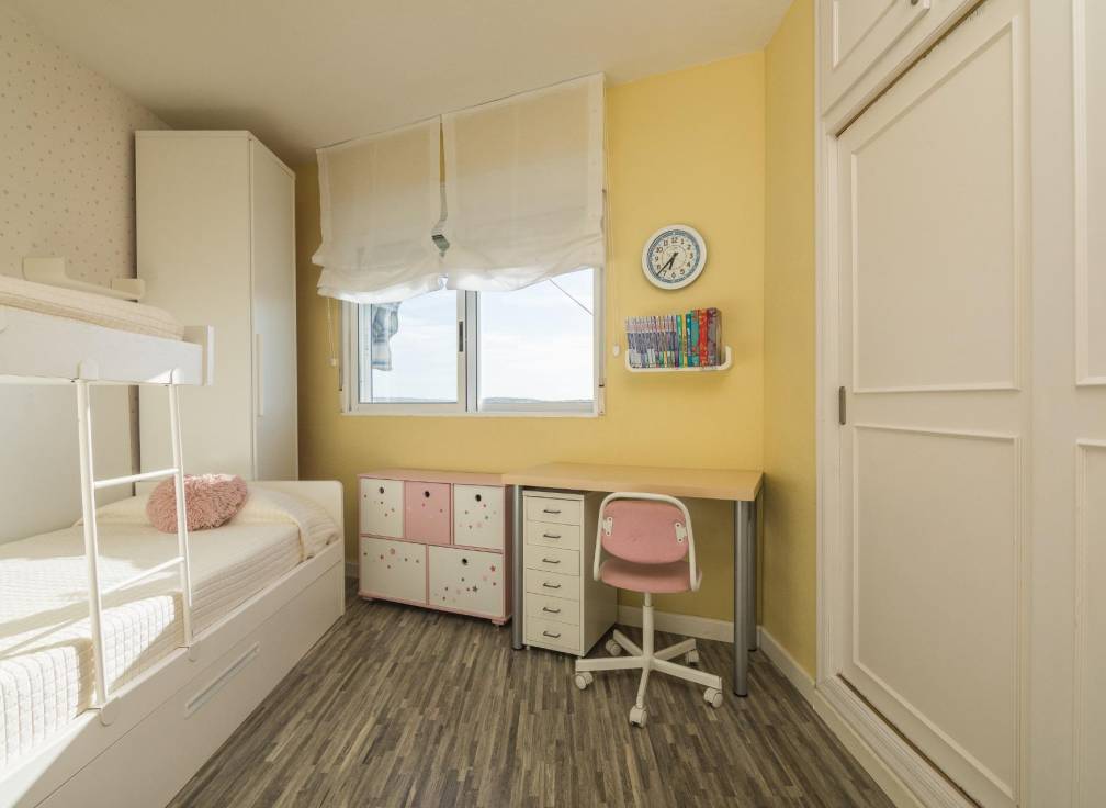 Segunda mano - Apartamento - Arenales del Sol - Zona paseo maritimo