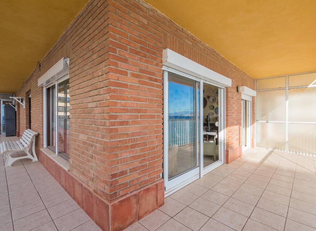 Segunda mano - Apartamento - Arenales del Sol