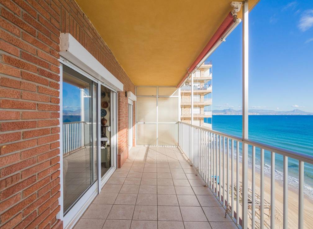 Segunda mano - Apartamento - Arenales del Sol