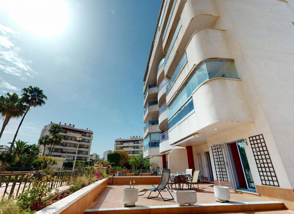 Segunda mano - Apartamento - Arenales del Sol
