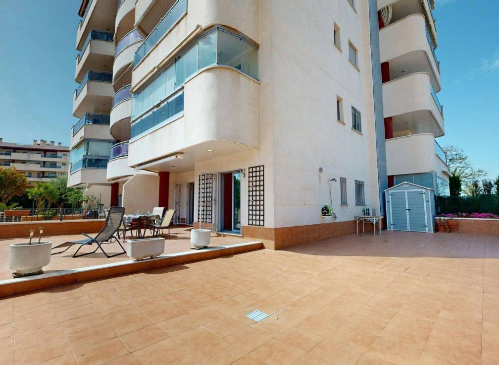 Segunda mano - Apartamento - Arenales del Sol