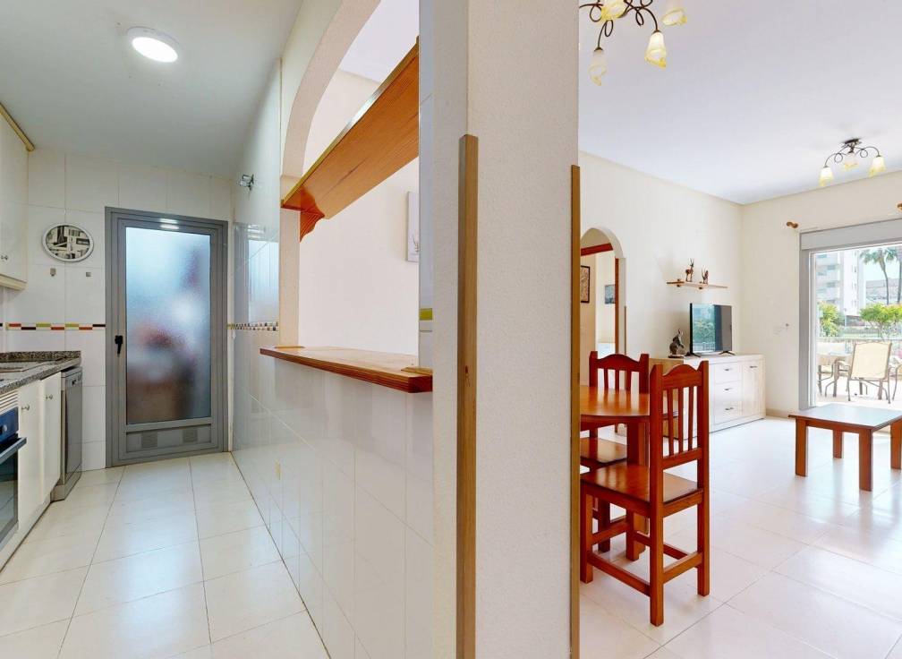 Segunda mano - Apartamento - Arenales del Sol