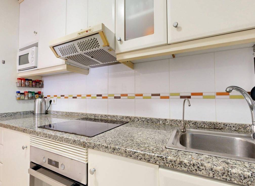 Segunda mano - Apartamento - Arenales del Sol