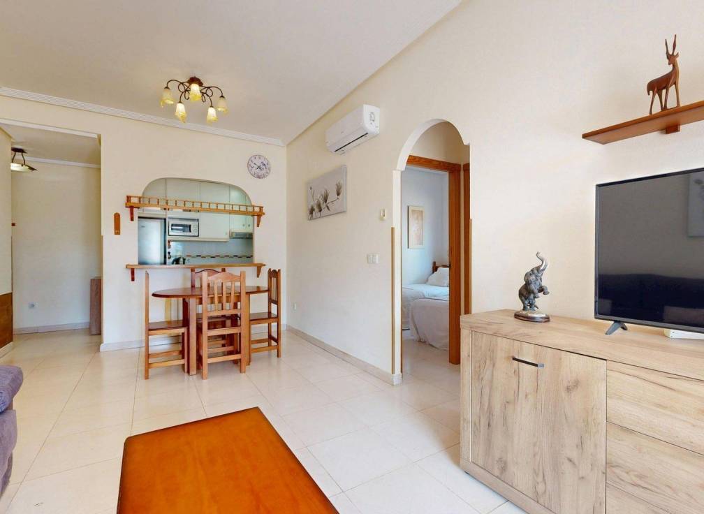 Segunda mano - Apartamento - Arenales del Sol