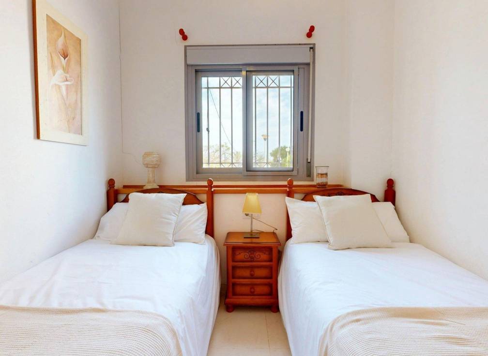 Segunda mano - Apartamento - Arenales del Sol