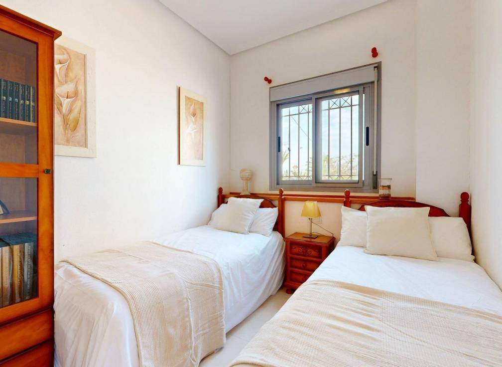 Segunda mano - Apartamento - Arenales del Sol