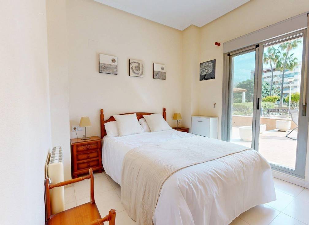 Segunda mano - Apartamento - Arenales del Sol