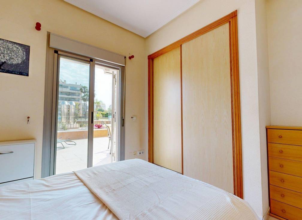 Segunda mano - Apartamento - Arenales del Sol