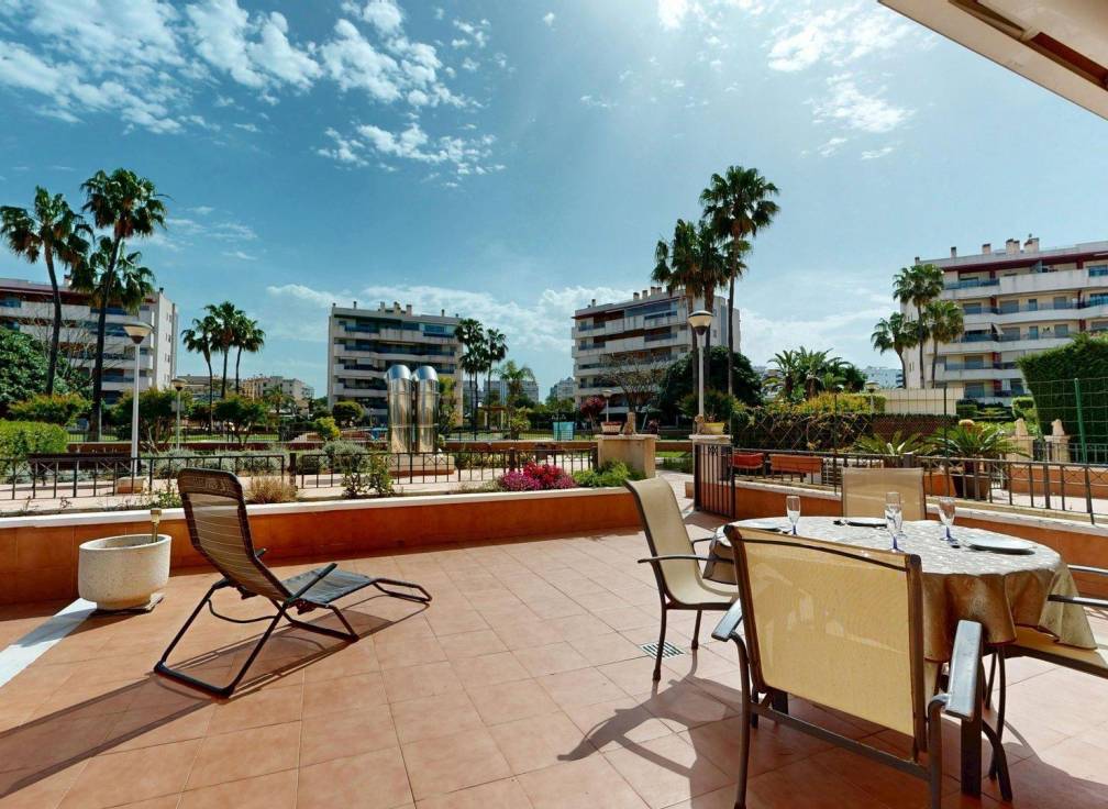 Segunda mano - Apartamento - Arenales del Sol