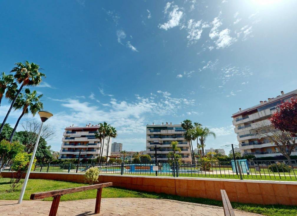 Segunda mano - Apartamento - Arenales del Sol