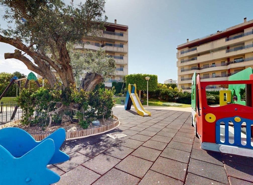 Segunda mano - Apartamento - Arenales del Sol