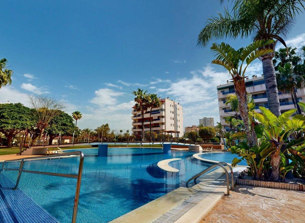 Segunda mano - Apartamento - Arenales del Sol