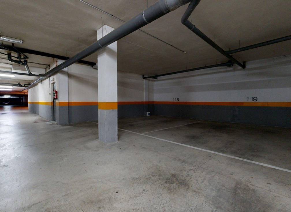 Segunda mano - Apartamento - Arenales del Sol
