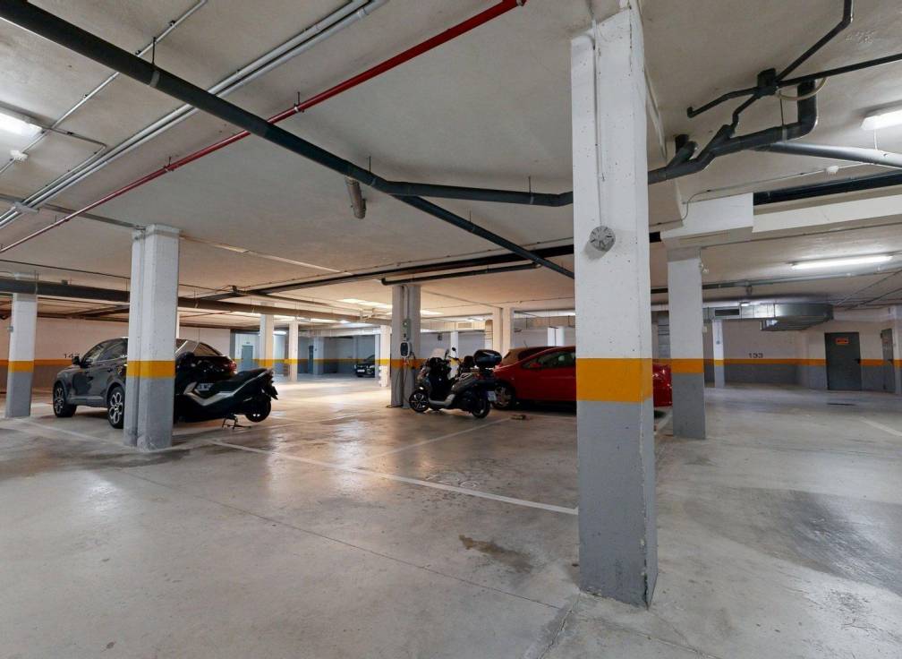 Segunda mano - Apartamento - Arenales del Sol