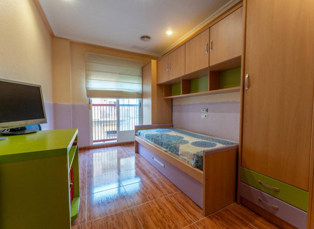 Segunda mano - Apartamento - Elche - Sector Quinto