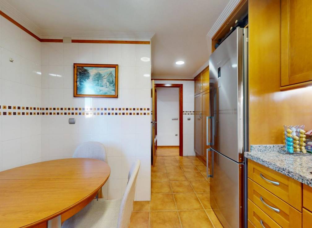 Segunda mano - Apartamento - Santa Pola - Santiago bernabeu