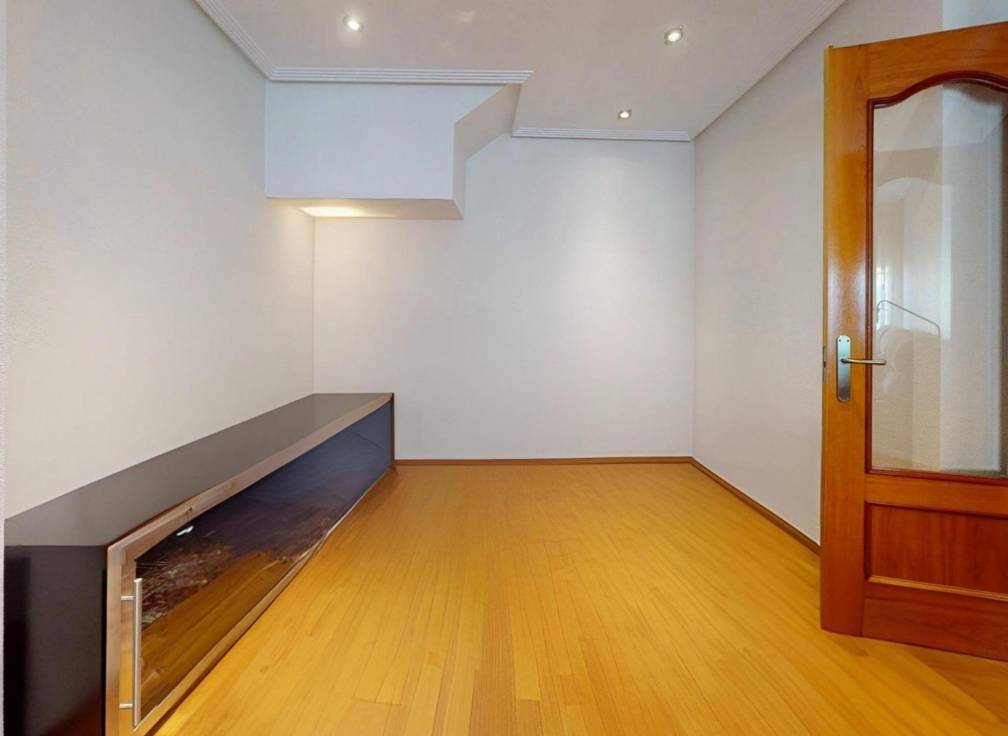 Segunda mano - Apartamento - Santa Pola - Santiago bernabeu