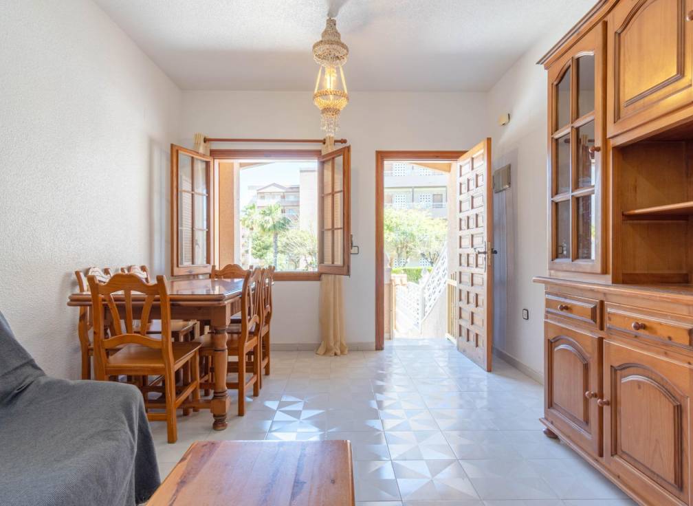 Segunda mano - Bungalow - Arenales del Sol - Zona paseo maritimo