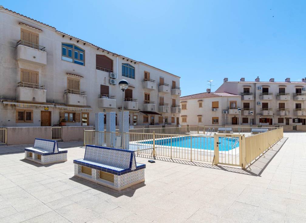 Segunda mano - Bungalow - Arenales del Sol - Zona paseo maritimo