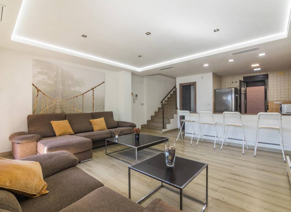 Segunda mano - Bungalow - Arenales del Sol