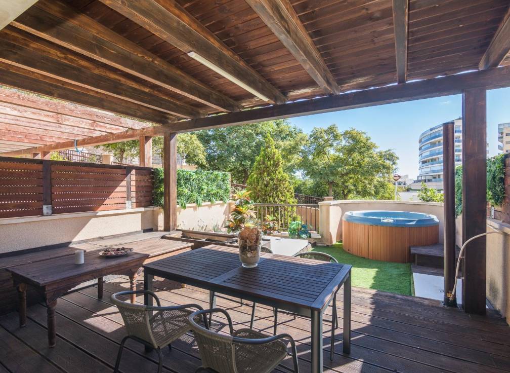 Segunda mano - Bungalow - Arenales del Sol