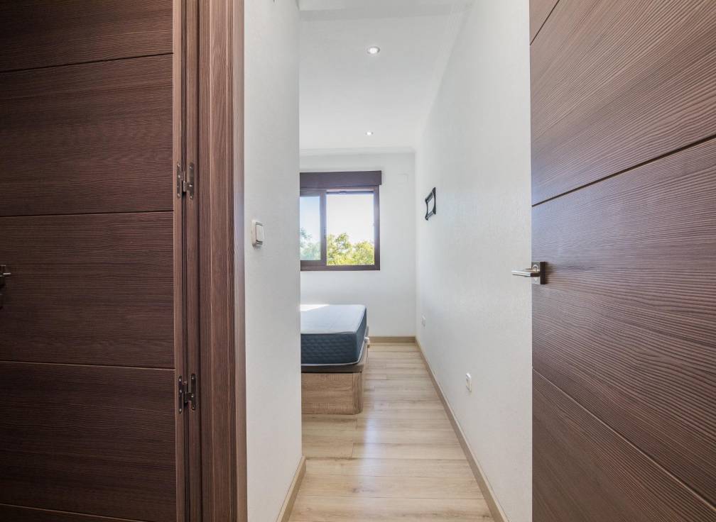 Segunda mano - Bungalow - Arenales del Sol