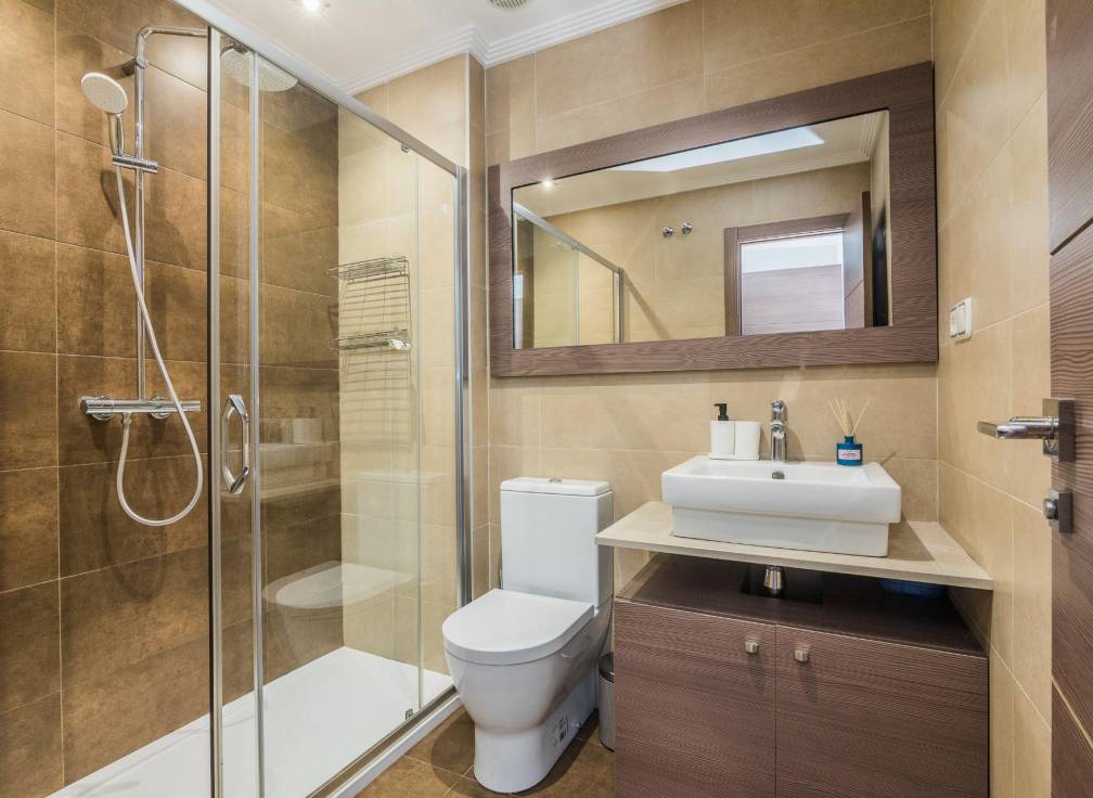 Segunda mano - Bungalow - Arenales del Sol