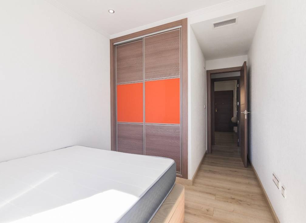 Segunda mano - Bungalow - Arenales del Sol