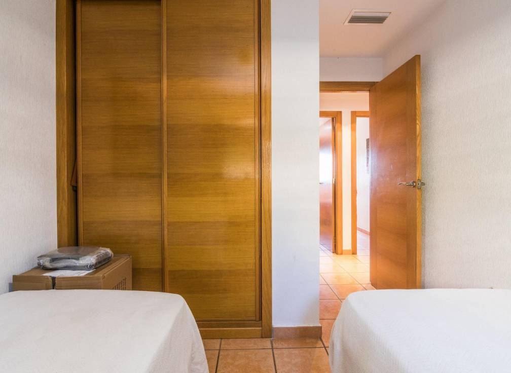 Segunda mano - Bungalow - Arenales del Sol