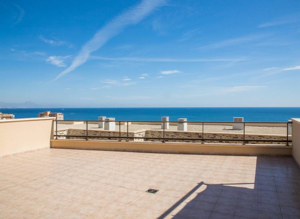 Segunda mano - Bungalow - Arenales del Sol