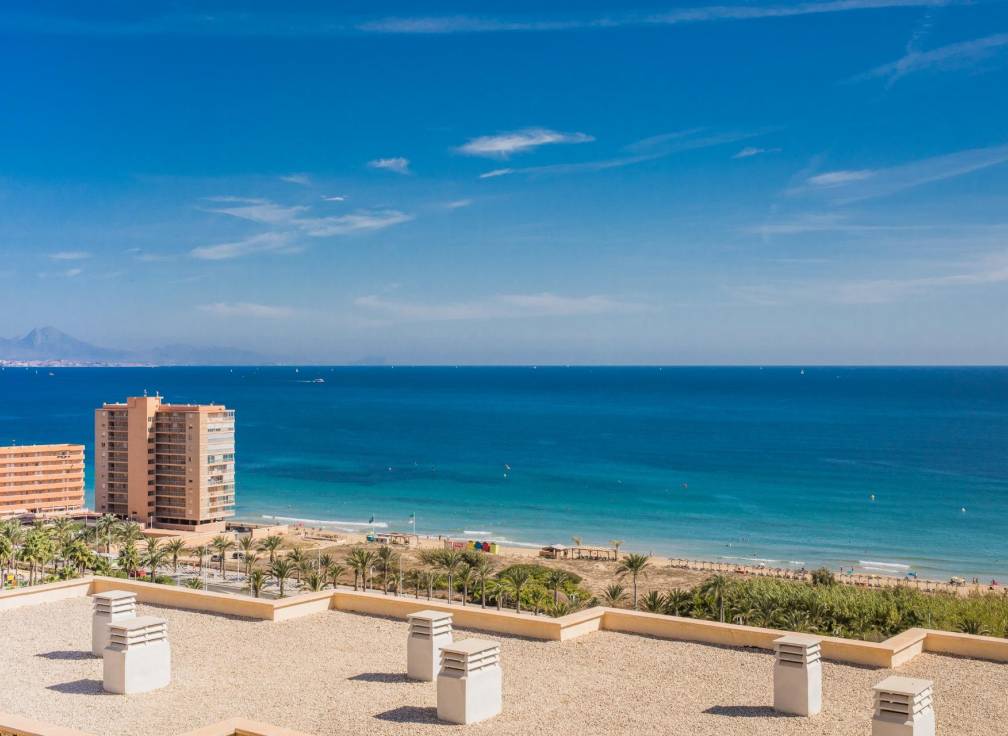 Segunda mano - Bungalow - Arenales del Sol