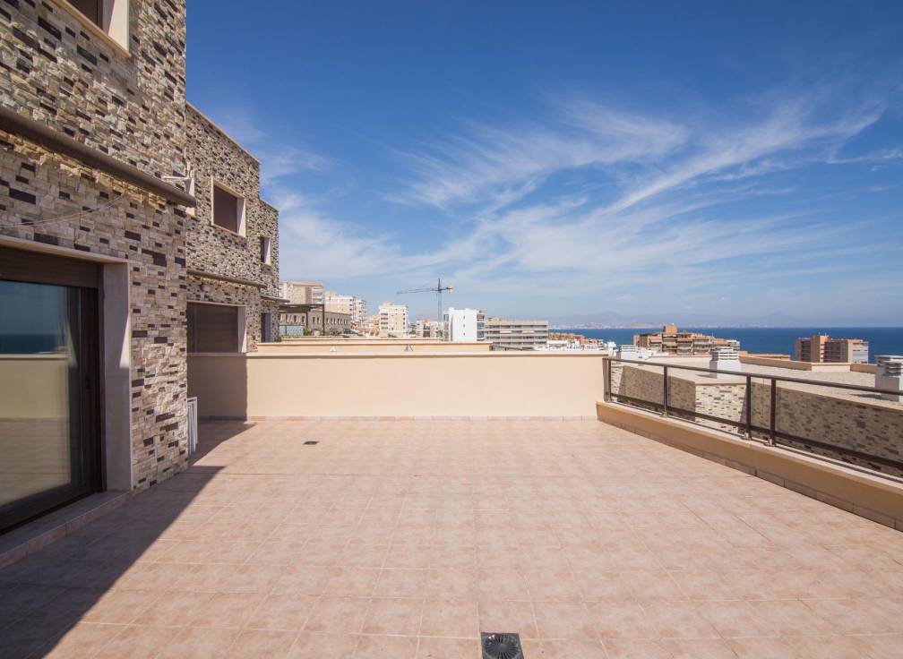 Segunda mano - Bungalow - Arenales del Sol