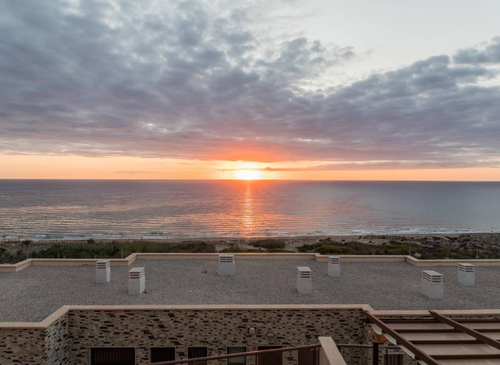 Segunda mano - Bungalow - Arenales del Sol