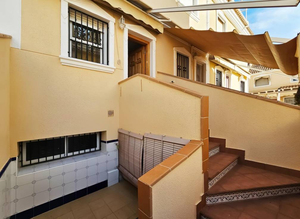 Segunda mano - Bungalow - Santa Pola - Santiago bernabeu