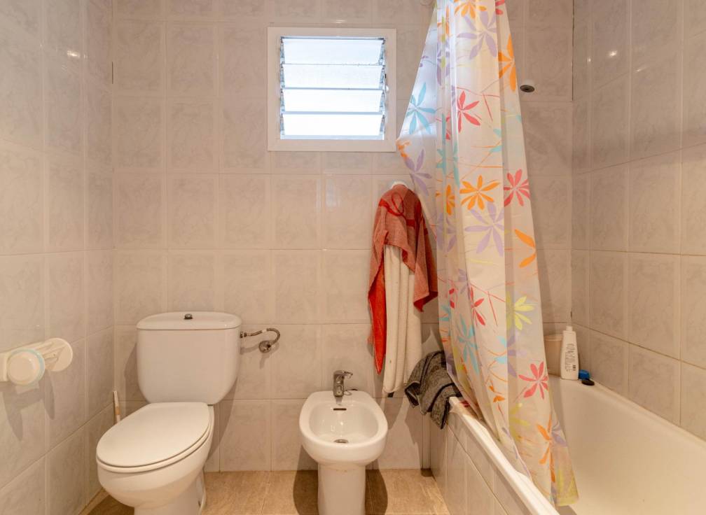 Segunda mano - Casa con terreno - Elche Pedanías - Jubalcoi-Saladas