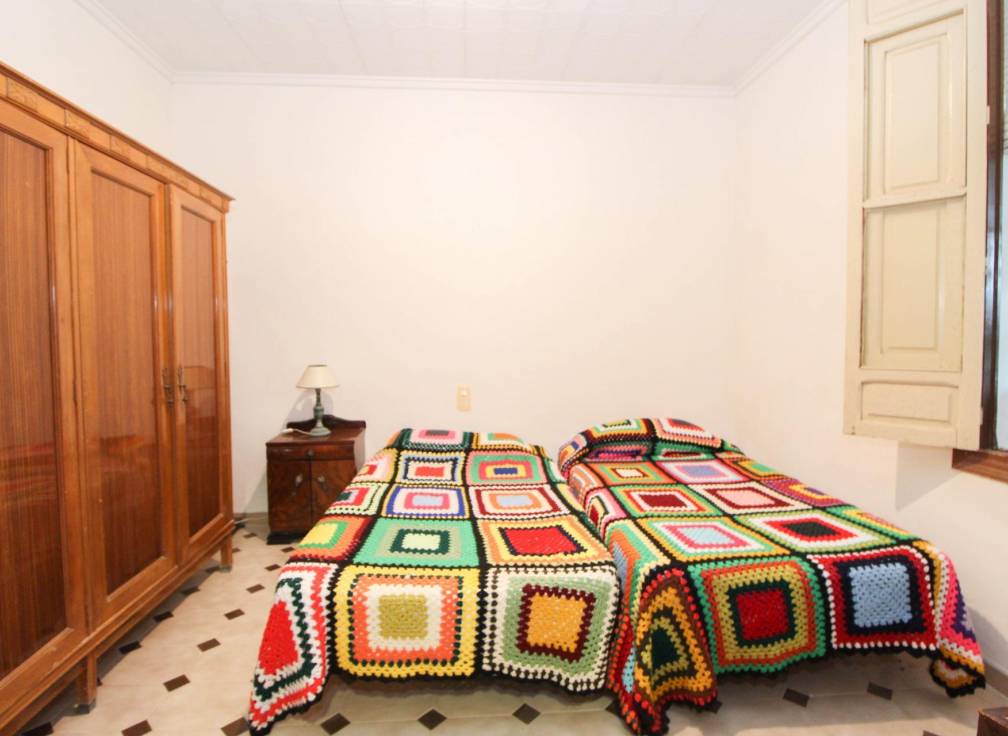Segunda mano - Casa de campo - La hoya - La Hoya-Daimes-El Derramador