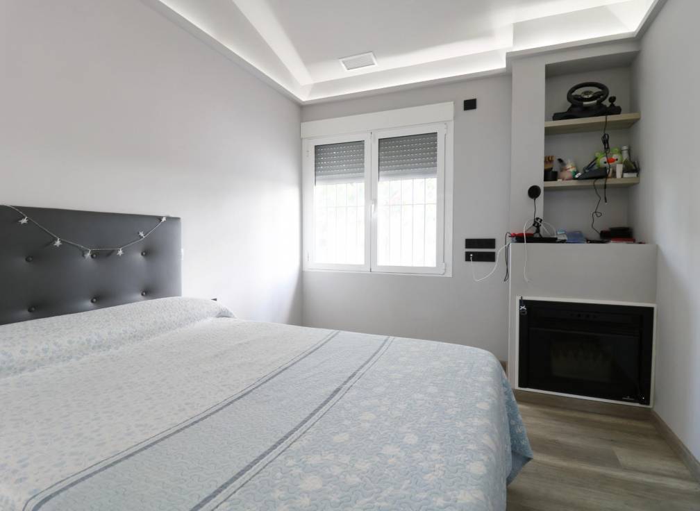 Segunda mano - Chalet - Elche Pedanías - Carretera santa pola