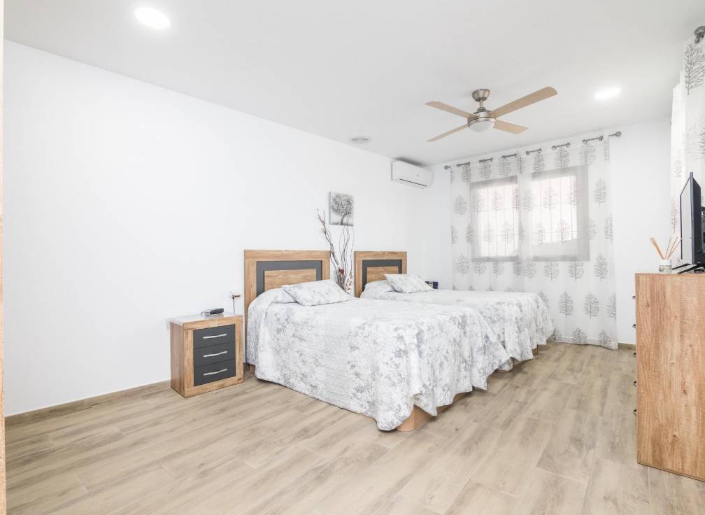 Segunda mano - Chalet - Elche Pedanías - Poligono carrus